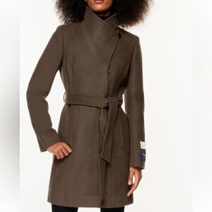 Aritzia - Babaton Connor Coat Brown (Burnt Cedar) - 2XS